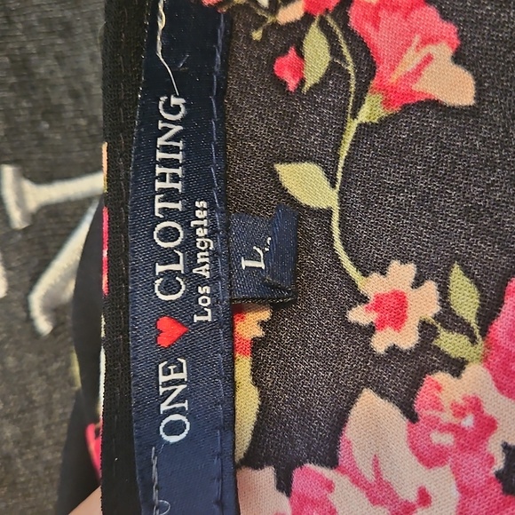 One Clothing floral jumper - Picture 7 of 8